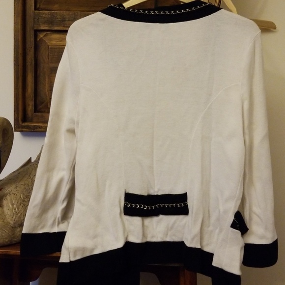 🌹🛍WHBM classy cardigan✔ - Picture 5 of 5